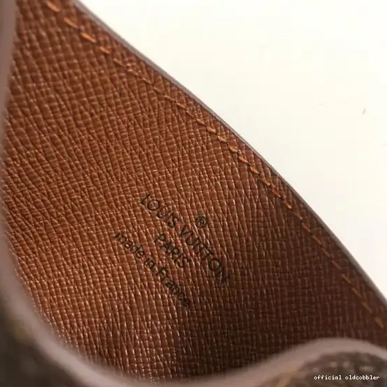 Official oldcobbler LOUIS CARD VUITTON HOLDER 50DOUBLE BANDOULIERE 0514